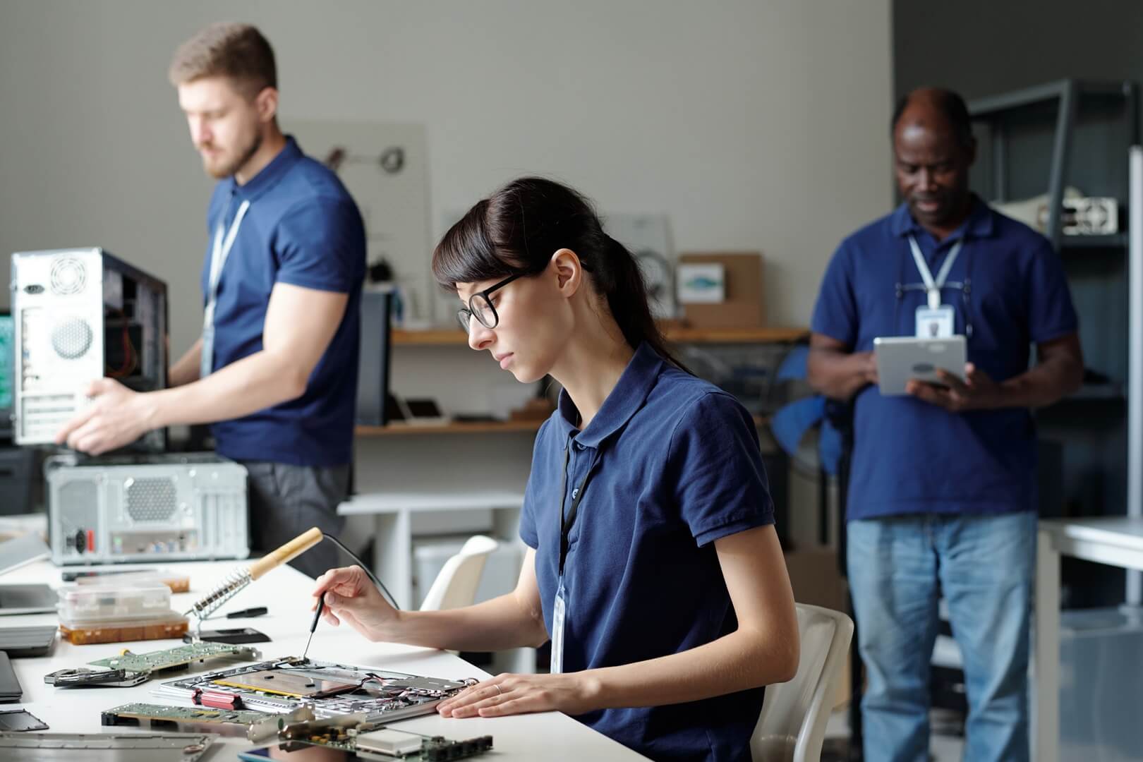 service specialist n8ystsc.jpg